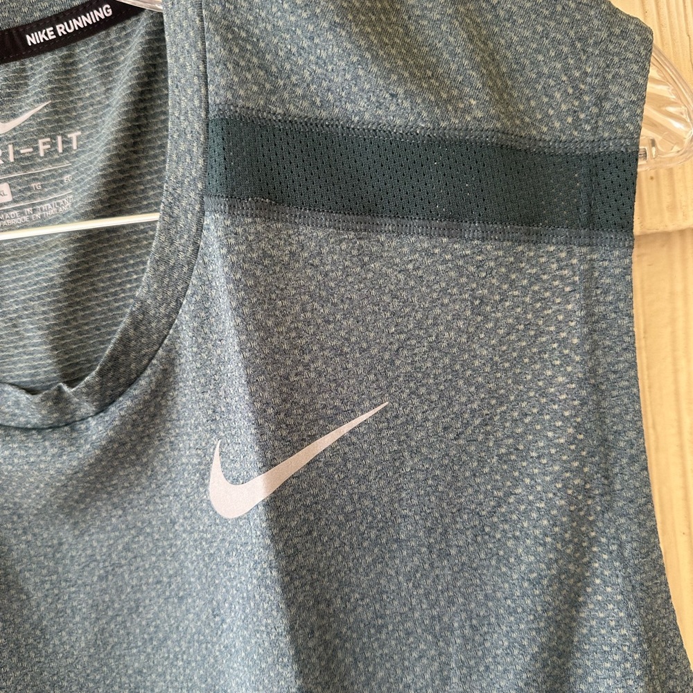 Nike Men's Grey/Green Dri-FIT Tank Top